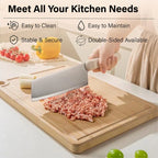Bamboo_cutting_board_used_for_food_preparation