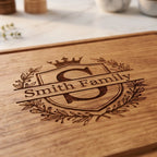 Close_up_of_Smith_Family_crest_engraving_on_wooden_board