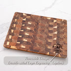 End-grain_cutting_board_showing_corner_engraving_and_wood_pattern