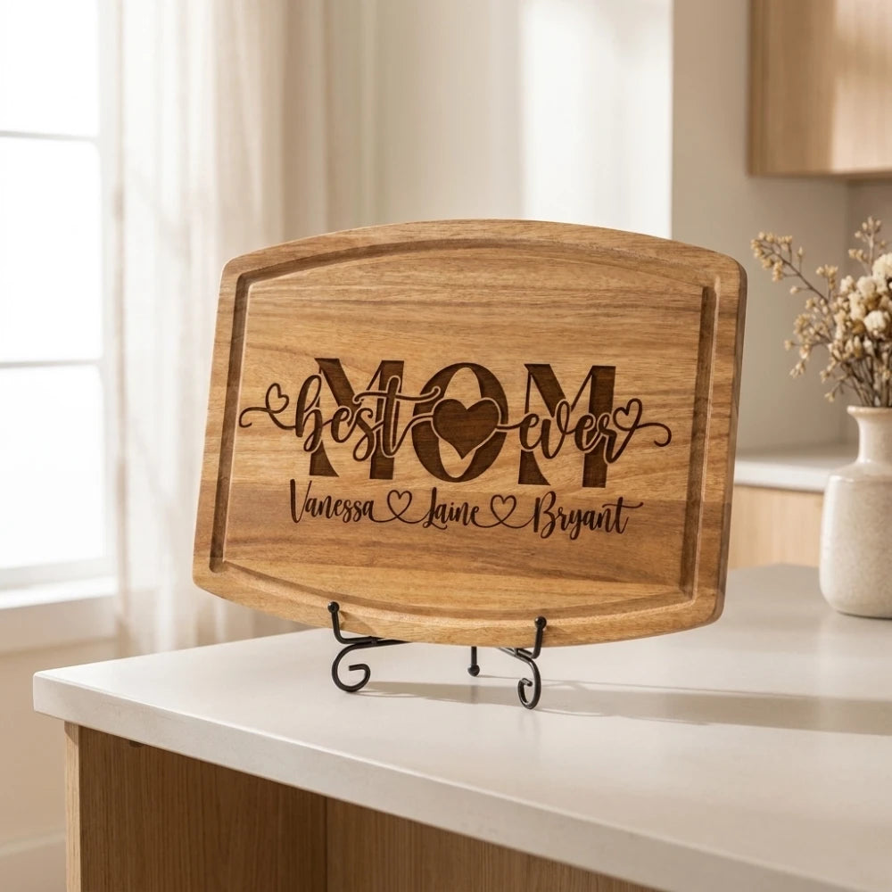 Upright_Mom_best_ever_engraved_board_on_metal_stand
