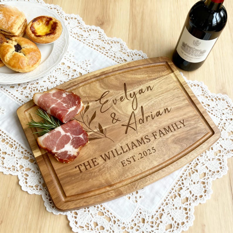 Personalized Acacia Cutting Board | Custom Mother's Day Gift