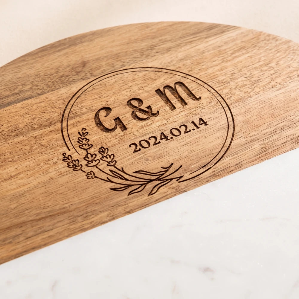 laser-engraved-acacia-wood-board-detail